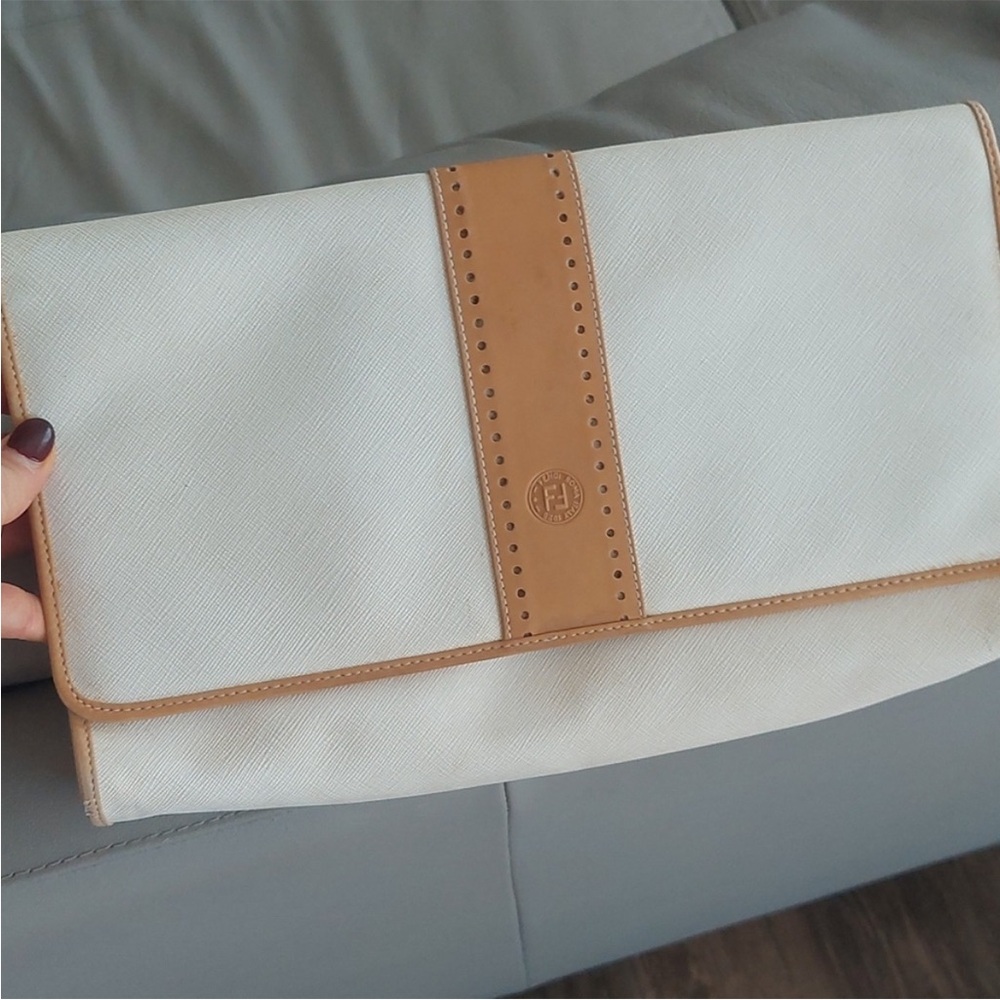 Fendi Elegant White and Tan Clutch Bag - Picture 11 of 16